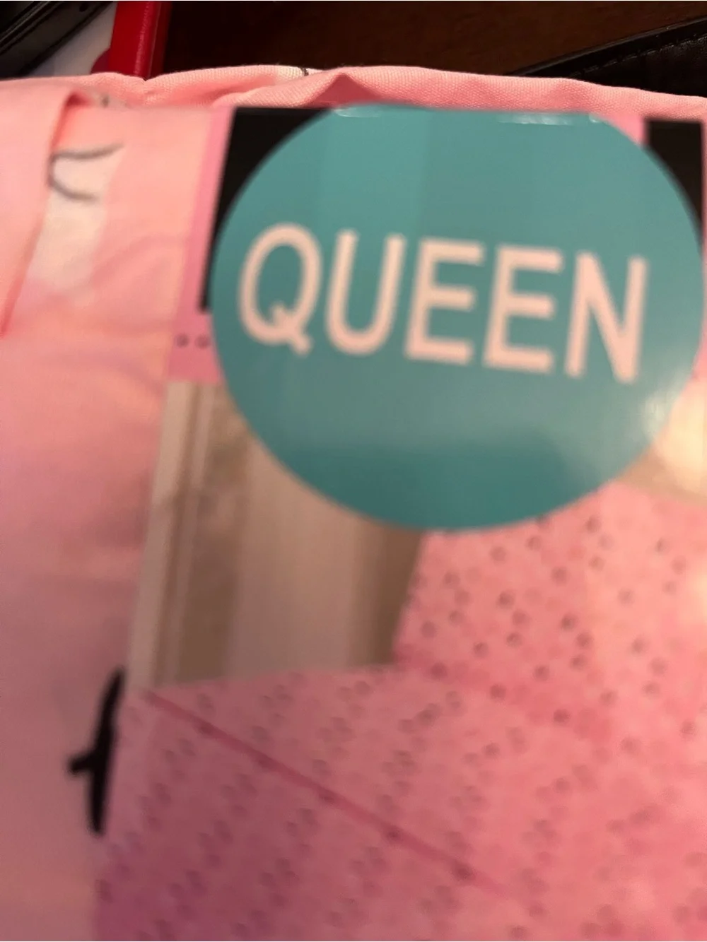 Que Pink Halloween Ghost Queen 4-Piece Sheet Set